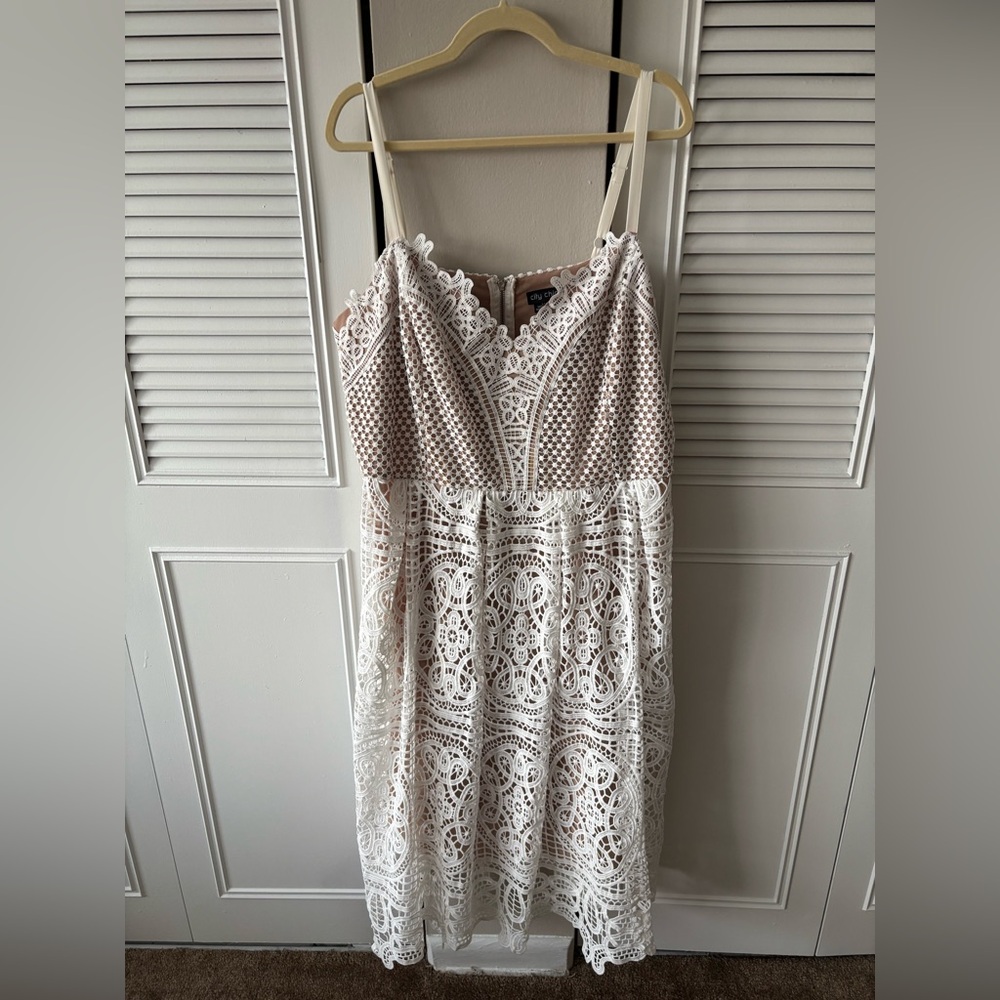 City Chic Lace Midi Dress in Cream and Brown